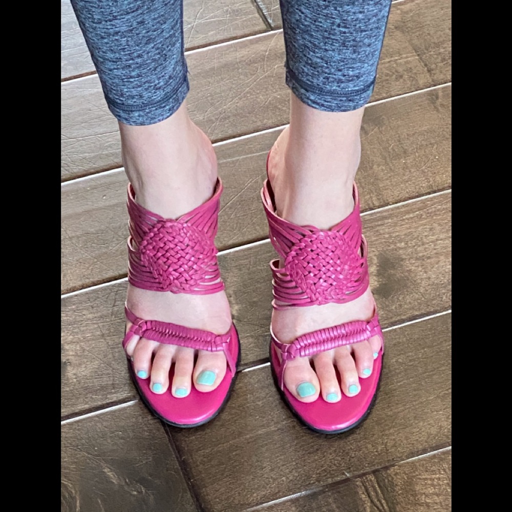 Andiamo vintage pink leather heels size 8